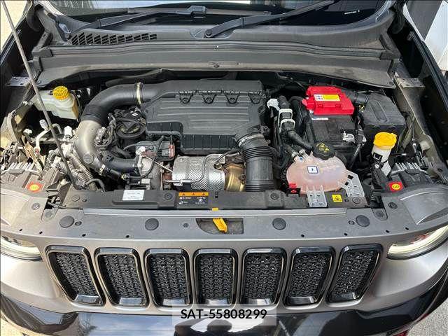 Jeep RENEGADE 2020-10 7785839-11