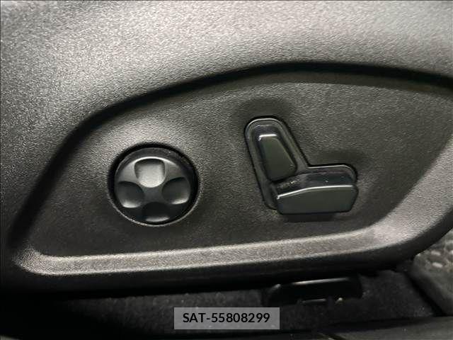Jeep RENEGADE 2020-10 7785839-8