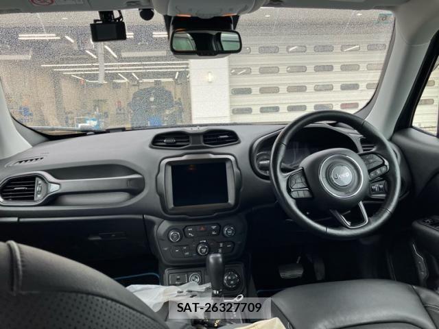 Jeep RENEGADE 2022-06 7877007-10