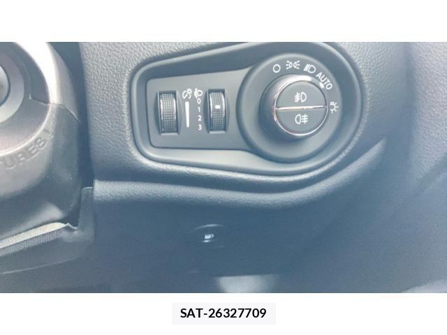 Jeep RENEGADE 2022-06 7877007-19