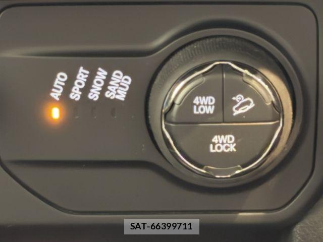 Jeep RENEGADE 2022-07 7902765-8