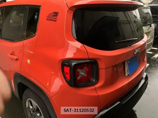 Jeep RENEGADE 2015-11 8036117-1