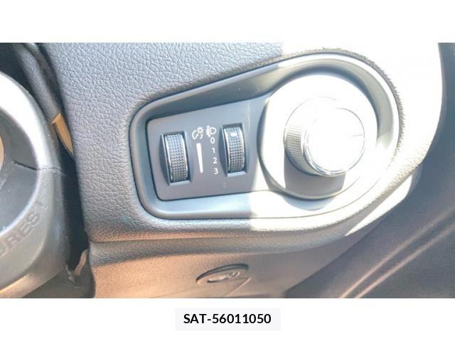 Jeep RENEGADE 2024-03 8036113-18