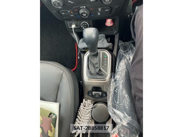 Jeep RENEGADE 2023-07 8036114-18