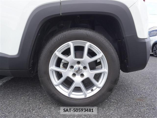 Jeep RENEGADE 2023-09 8099797-17