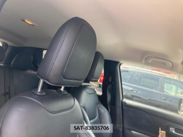 Jeep RENEGADE 2017-07 8099796-9