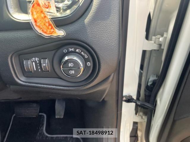Jeep RENEGADE 2020-06 8130697-12