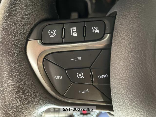 Jeep RENEGADE 2021-02 8130686-26