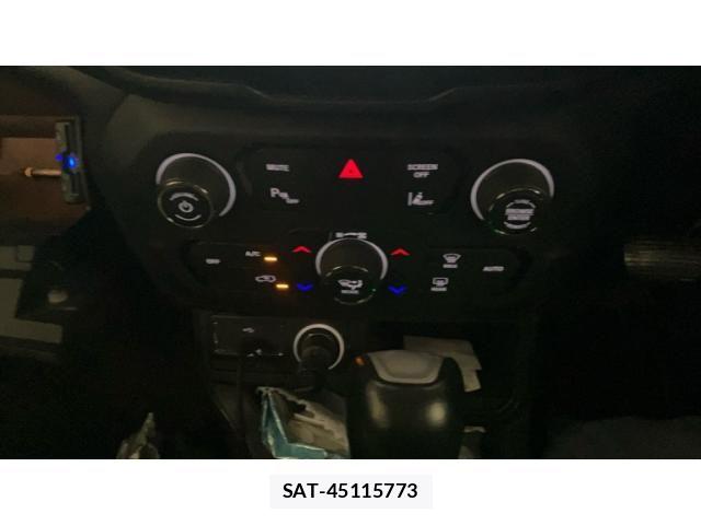Jeep RENEGADE 2020-07 8130702-3