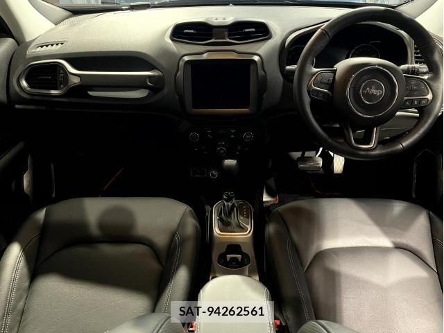 Jeep RENEGADE 2023-06 8130685-1