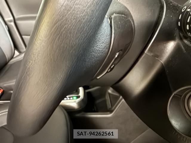 Jeep RENEGADE 2023-06 8130685-24