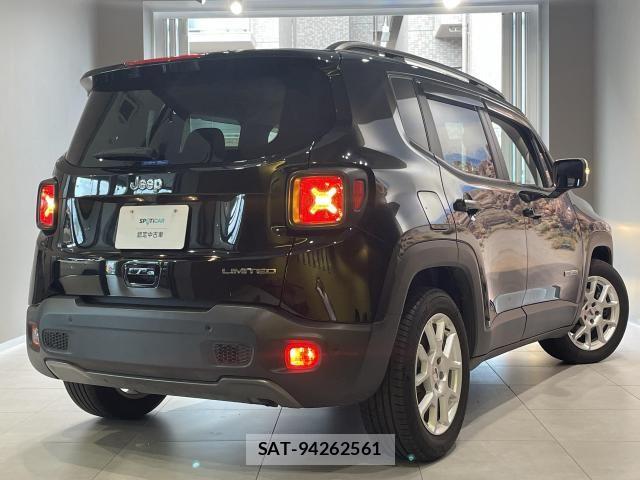 Jeep RENEGADE 2023-06 8130685-6