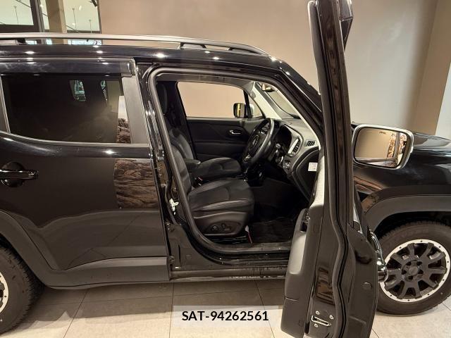 Jeep RENEGADE 2023-06 8130685-7