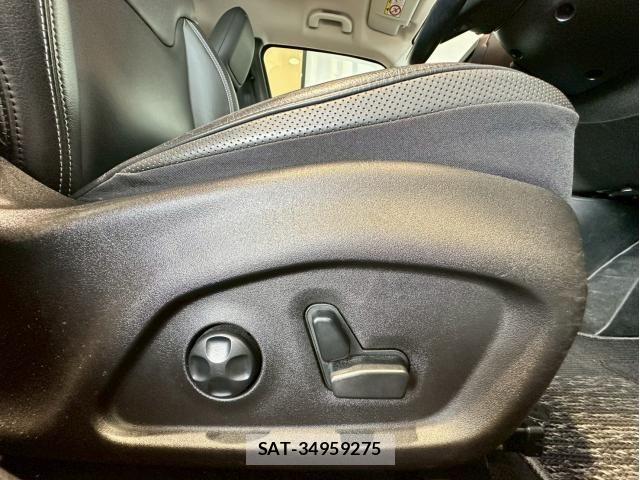 Jeep RENEGADE 2019-11 8130689-12