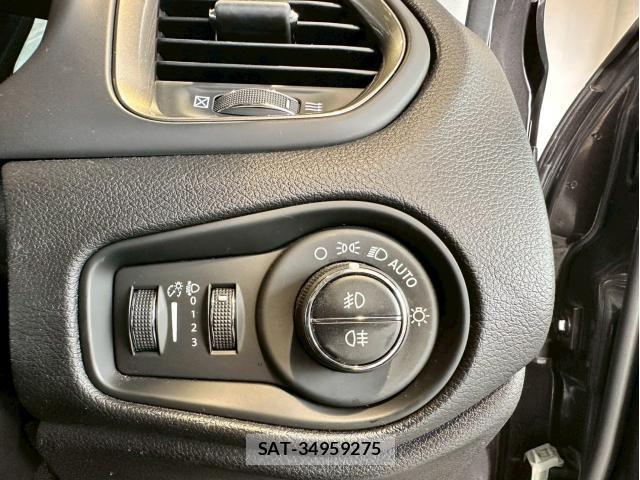 Jeep RENEGADE 2019-11 8130689-15