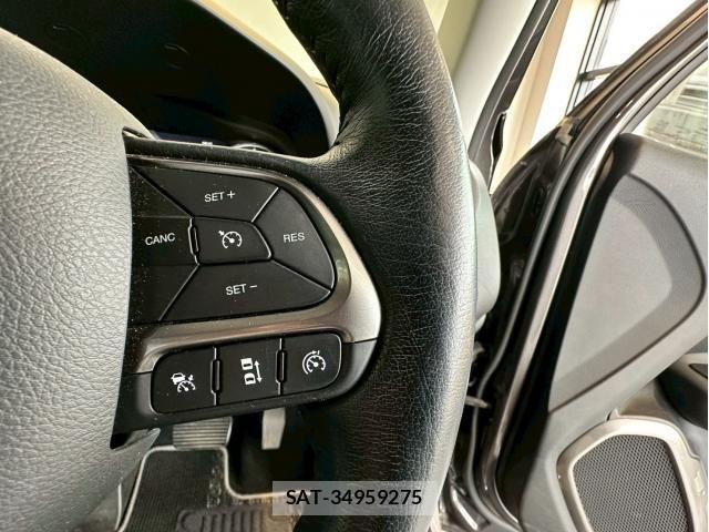 Jeep RENEGADE 2019-11 8130689-18