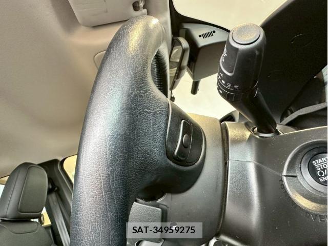 Jeep RENEGADE 2019-11 8130689-21