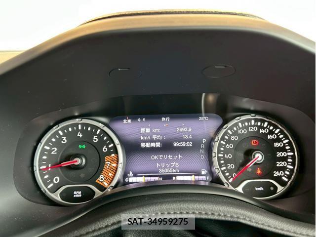Jeep RENEGADE 2019-11 8130689-24
