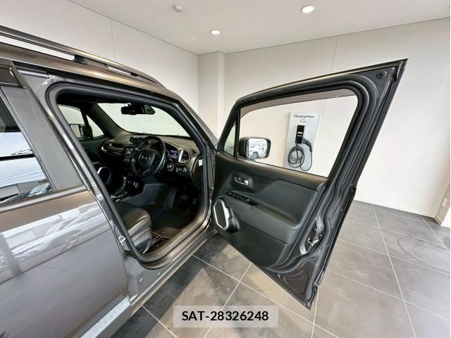 Jeep RENEGADE 2021-04 8130683-10