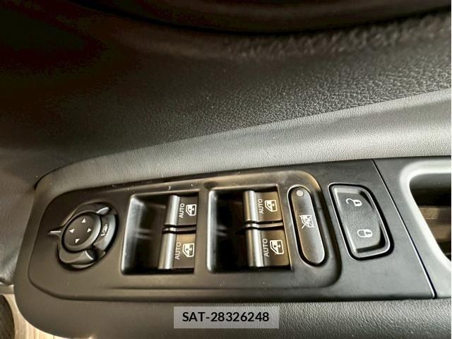 Jeep RENEGADE 2021-04 8130683-11