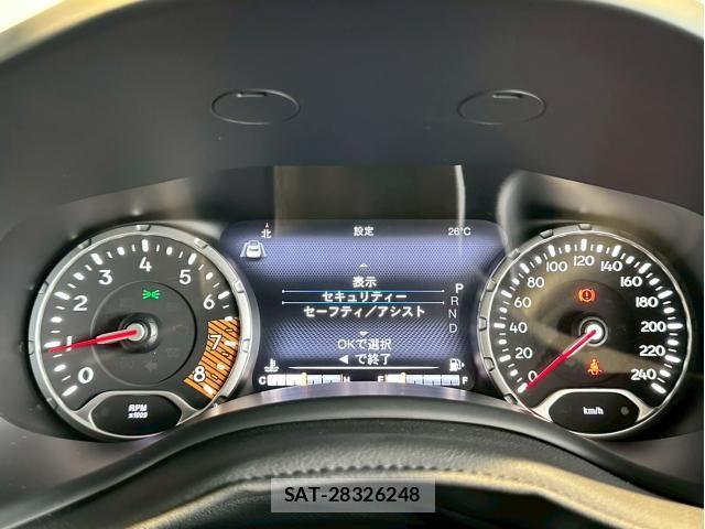 Jeep RENEGADE 2021-04 8130683-26