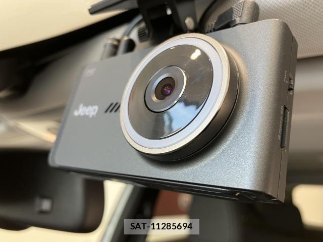 Jeep RENEGADE 2023-08 8130677-13