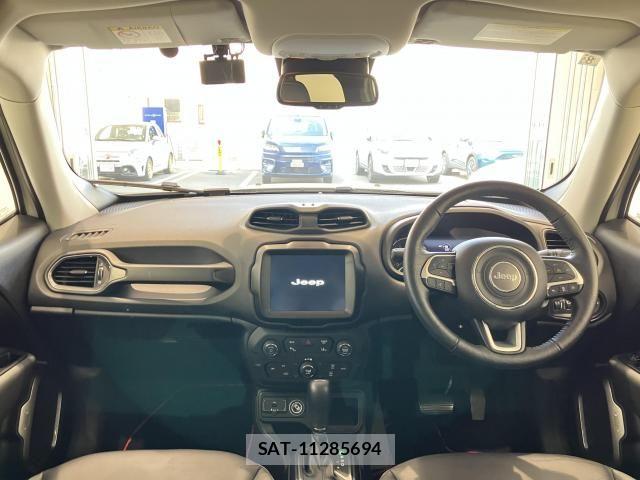 Jeep RENEGADE 2023-08 8130677-4