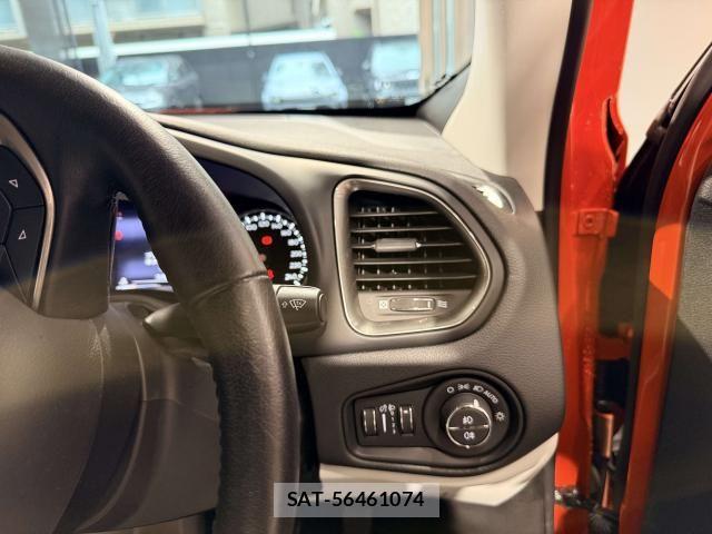 Jeep RENEGADE 2021-06 8130688-10