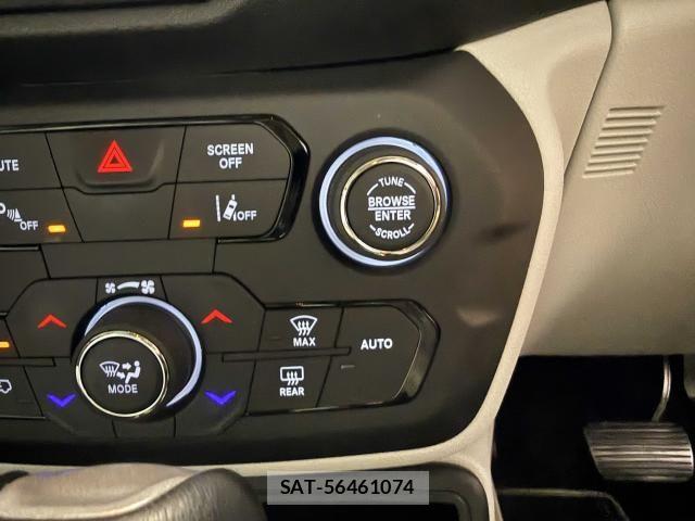 Jeep RENEGADE 2021-06 8130688-20