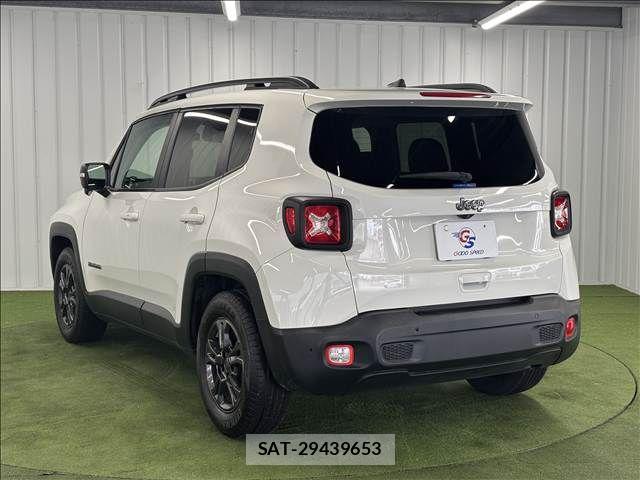 Jeep RENEGADE 2022-05 8145942-16