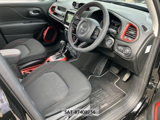 Jeep RENEGADE 2023-06 8145938-9