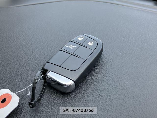 Jeep RENEGADE 2023-06 8145938-25