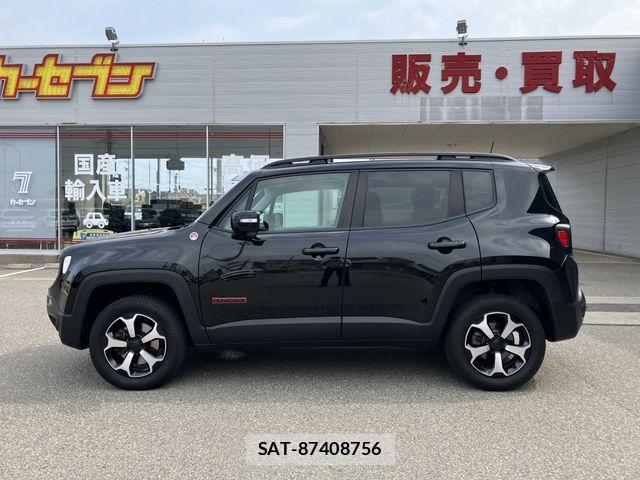 Jeep RENEGADE 2023-06 8145938-8