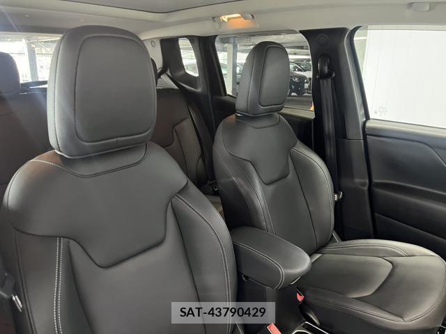 Jeep RENEGADE 2020-11 8208005-3