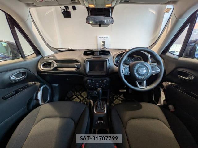 Jeep RENEGADE 2021-04 8208010-2