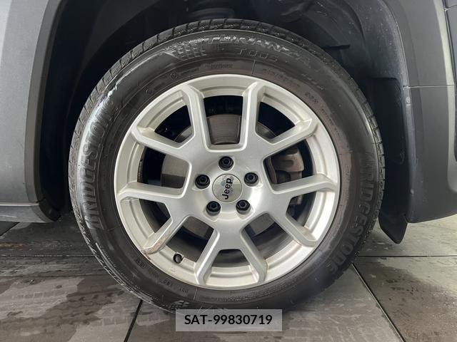 Jeep RENEGADE 2023-07 8208004-17