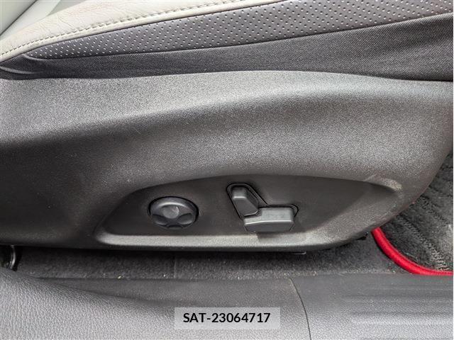 Jeep RENEGADE 2021-10 8208007-24