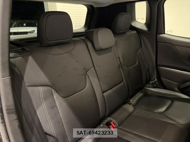 Jeep RENEGADE 2025-09 8208003-4