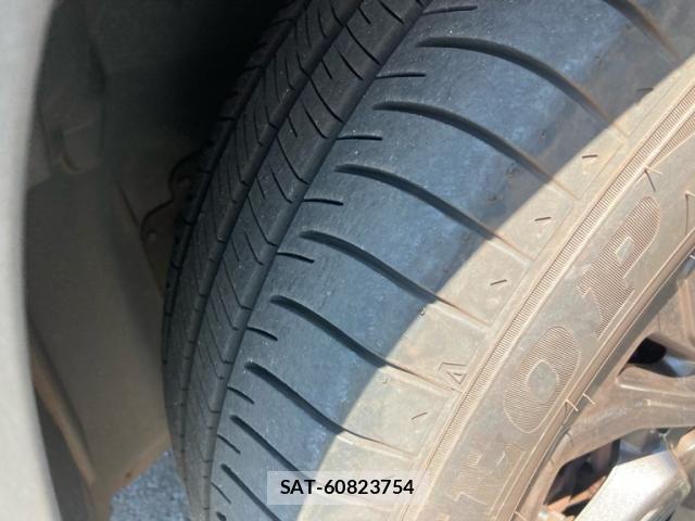 Jeep RENEGADE 2020-08 8230441-11