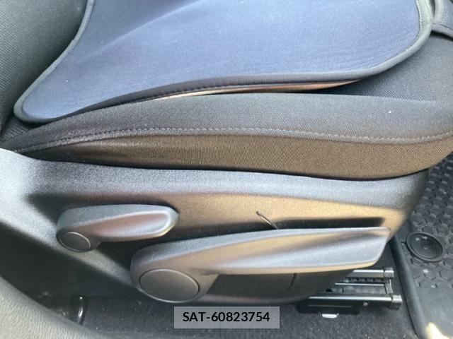Jeep RENEGADE 2020-08 8230441-13