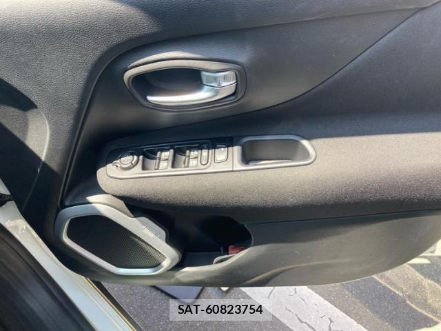 Jeep RENEGADE 2020-08 8230441-17