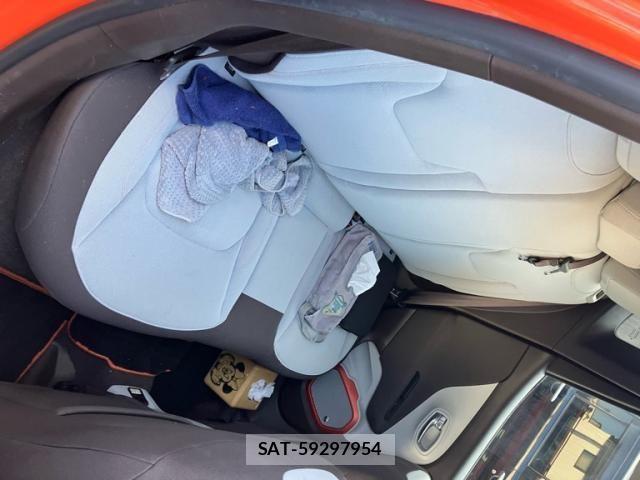 Jeep RENEGADE 2015-09 8230442-12