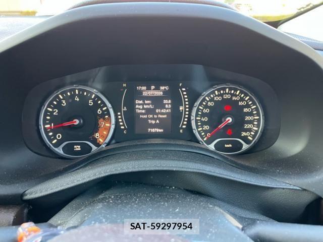 Jeep RENEGADE 2015-09 8230442-18