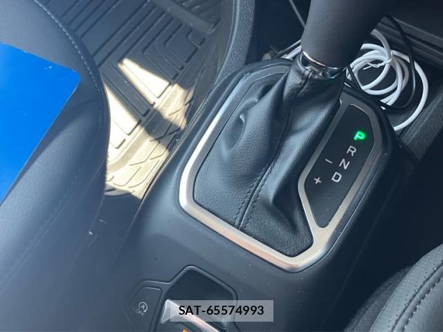 Jeep RENEGADE 2024-10 8245500-18