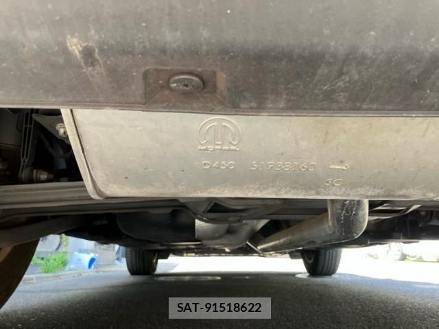 Jeep RENEGADE 2015-09 8245503-10