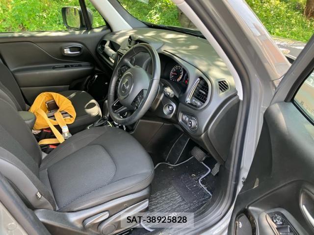 Jeep RENEGADE 2019-09 8314909-14