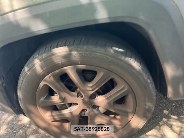 Jeep RENEGADE 2019-09 8314909-7