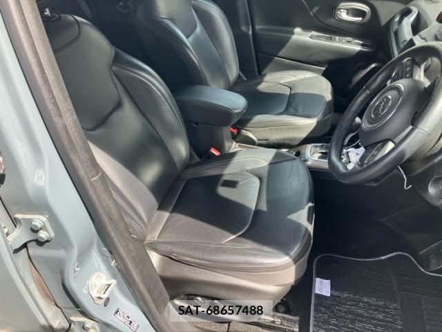 Jeep RENEGADE 2019-03 8314911-16