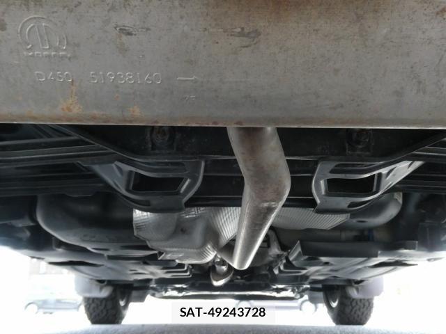 Jeep RENEGADE 2018-01 8314912-10