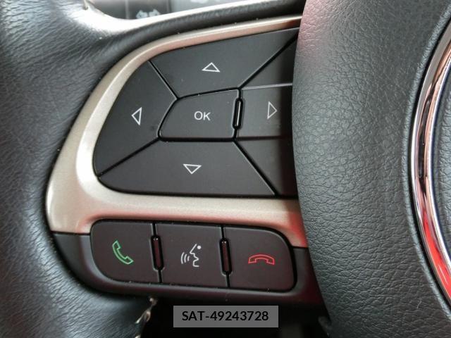 Jeep RENEGADE 2018-01 8314912-15